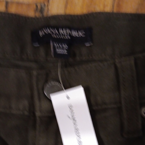 Banana Republic Green Straight Leg Jeans - Picture 3 of 6